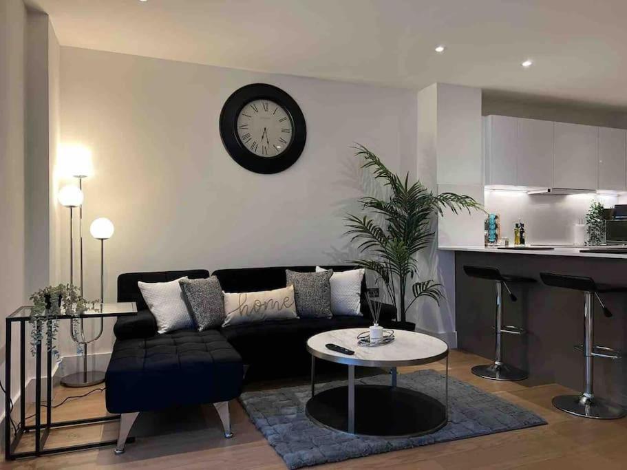 Beautiful Stay In Central Wembley London Exteriör bild