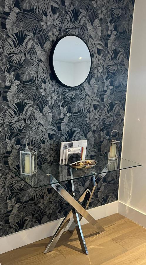 Beautiful Stay In Central Wembley London Exteriör bild
